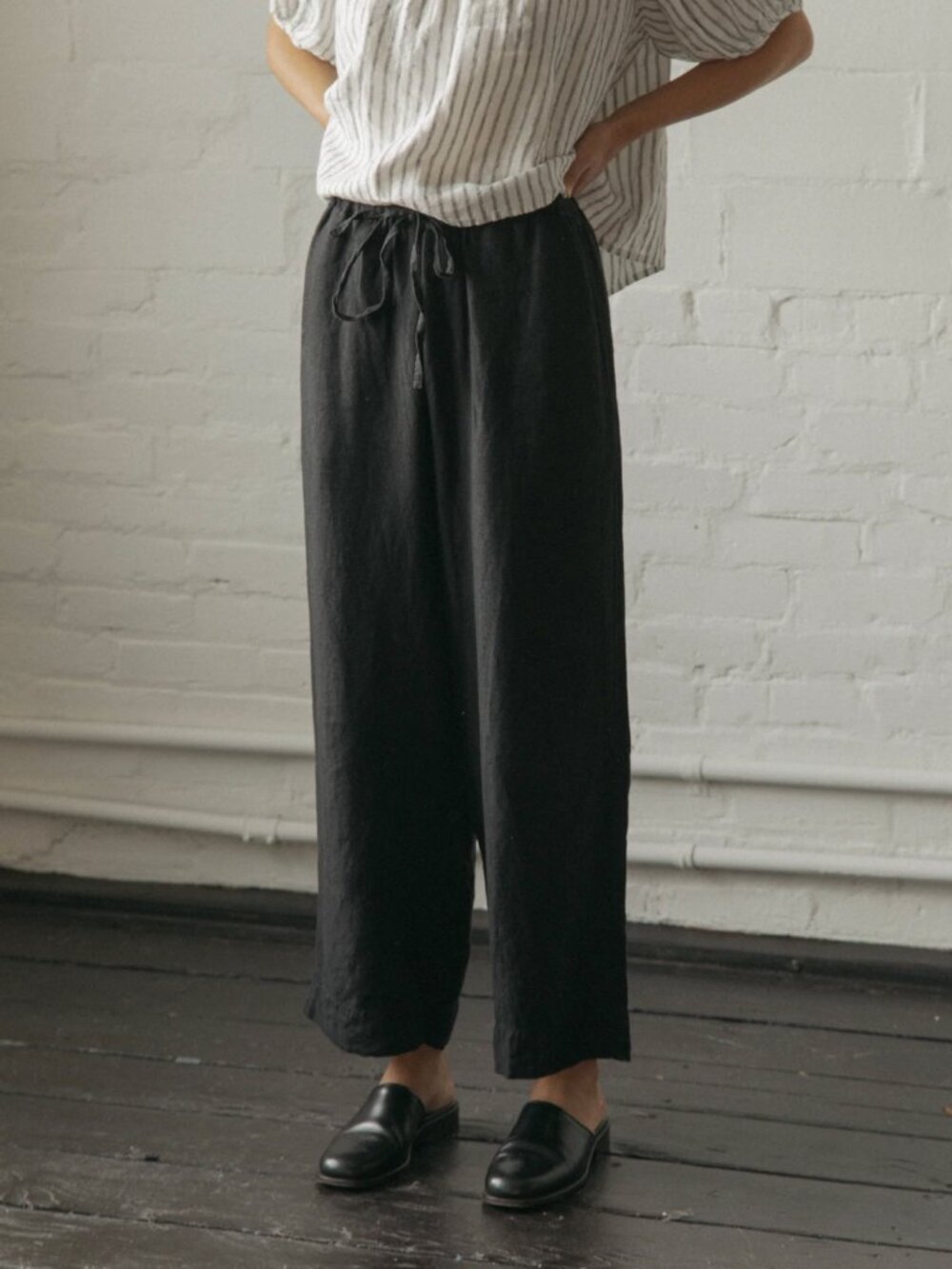 Gillian Stevens "Olive" Pants in Black - Size 1